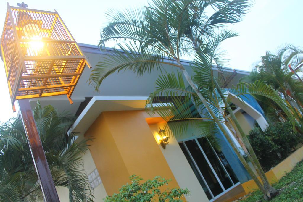 Fullhouse Resort Mae Suai Quarto foto